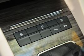 2015款斯柯达明锐1.6L自动逸俊版