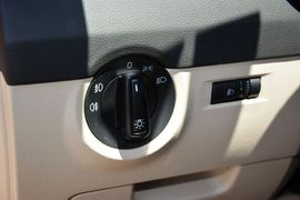 2015款斯柯达明锐1.6L自动逸俊版