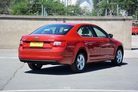 2015款斯柯达明锐1.6L自动逸俊版