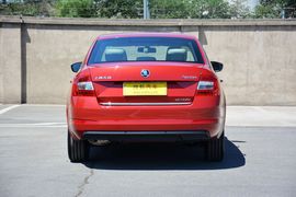 2015款斯柯达明锐1.6L自动逸俊版