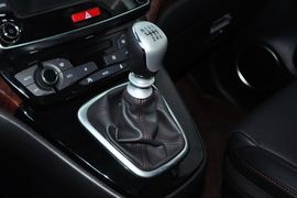 2013款哈弗H6运动版1.5T手动两驱精英型