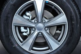 2013款哈弗H6运动版1.5T手动两驱精英型
