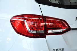 2013款哈弗H6运动版1.5T手动两驱精英型