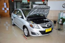 2013款北京汽车E150三厢版手动乐尚型