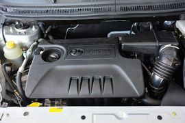 2013款北京汽车E150三厢版手动乐尚型