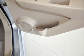 2013款北京汽车E150三厢版手动乐尚型