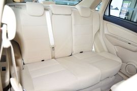 2013款北京汽车E150三厢版手动乐尚型