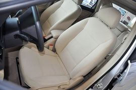 2013款北京汽车E150三厢版手动乐尚型