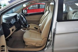 2013款北京汽车E150三厢版手动乐尚型