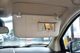 2013款北京汽车E150三厢版手动乐尚型