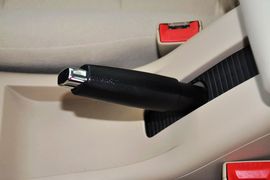 2013款北京汽车E150三厢版手动乐尚型