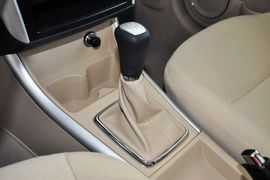 2013款北京汽车E150三厢版手动乐尚型