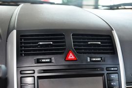 2013款北京汽车E150三厢版手动乐尚型