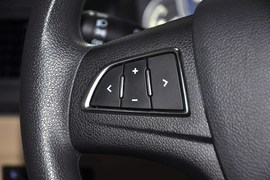 2013款北京汽车E150三厢版手动乐尚型