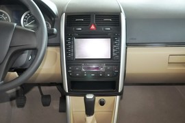 2013款北京汽车E150三厢版手动乐尚型