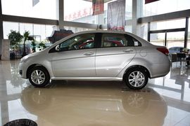 2013款北京汽车E150三厢版手动乐尚型