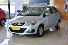 2013款北京汽车E150三厢版手动乐尚型