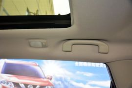 2014款日产奇骏2.5XL