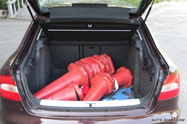 2009上海大众斯柯达昊锐试驾照片