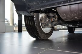 2014款Jeep自由客2.0L运动增强版