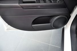 2014款Jeep自由客2.0L运动增强版