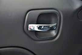 2014款Jeep自由客2.0L运动增强版