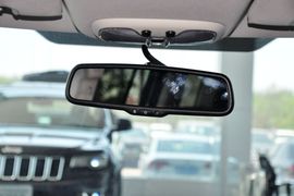 2014款Jeep自由客2.0L运动增强版