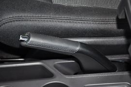 2014款Jeep自由客2.0L运动增强版