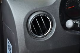 2014款Jeep自由客2.0L运动增强版