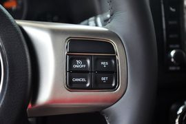 2014款Jeep自由客2.0L运动增强版