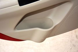 2014款长安逸动1.6L自动豪华型