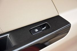 2014款长安逸动1.6L自动豪华型