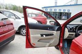 2014款长安逸动1.6L自动豪华型