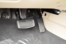 2014款长安逸动1.6L自动豪华型