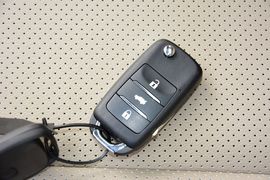 2014款长安逸动1.6L自动豪华型