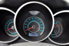 2014款长安逸动1.6L自动豪华型