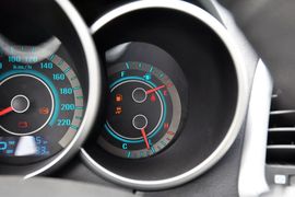 2014款长安逸动1.6L自动豪华型