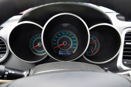 2014款长安逸动1.6L自动豪华型