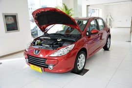 2013款标致307两厢1.6L手自一体舒适版