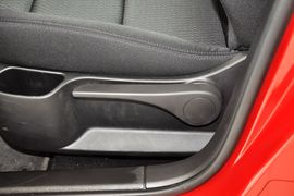 2013款标致307两厢1.6L手自一体舒适版