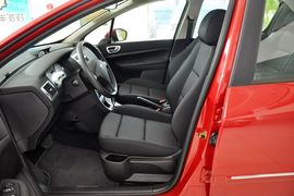 2013款标致307两厢1.6L手自一体舒适版