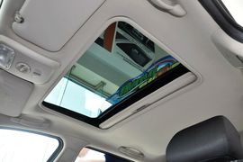 2013款标致307两厢1.6L手自一体舒适版