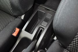 2013款标致307两厢1.6L手自一体舒适版