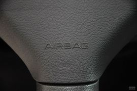 2013款标致307两厢1.6L手自一体舒适版