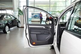 2013款大众途安1.4T手动舒适版5座