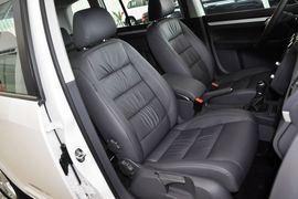 2013款大众途安1.4T手动舒适版5座
