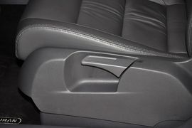 2013款大众途安1.4T手动舒适版5座