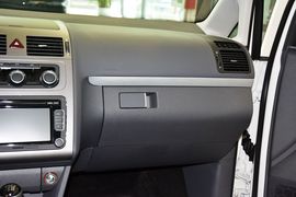 2013款大众途安1.4T手动舒适版5座