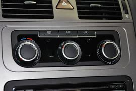 2013款大众途安1.4T手动舒适版5座