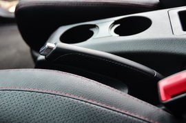 2014款比亚迪S6外出试驾